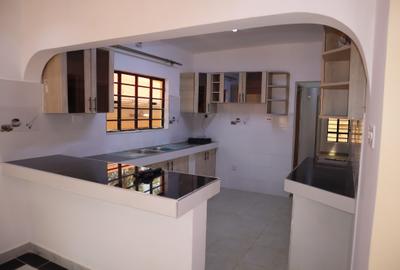 3 Bed House with En Suite at Matasia