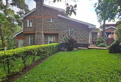 4 Bed House with En Suite in Nyari