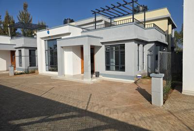 4 Bed Townhouse with En Suite at Thikaroad - 3