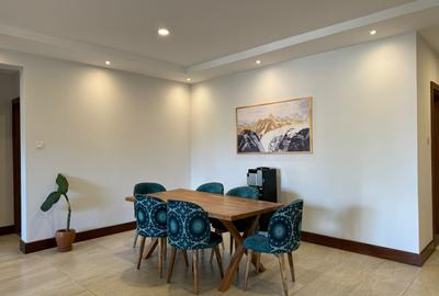 3 Bed Apartment with En Suite in Rhapta Road