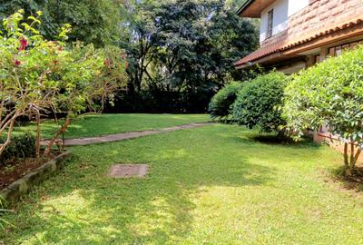 5 Bed Townhouse with En Suite in Rosslyn