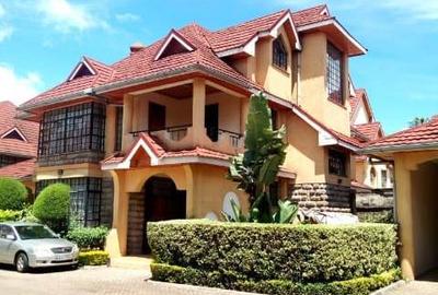 5 Bed Townhouse with En Suite in Kileleshwa - 2