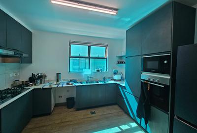 4 Bed Apartment with En Suite in Rosslyn - 2