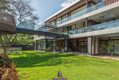 5 Bed House with En Suite at Saunders Close