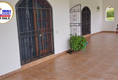 3 Bed Villa with En Suite in Watamu