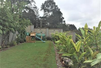 Serviced 2 Bed Apartment with En Suite in Kitisuru