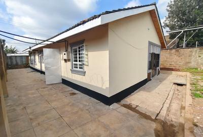4 Bed House with Garden in Donholm