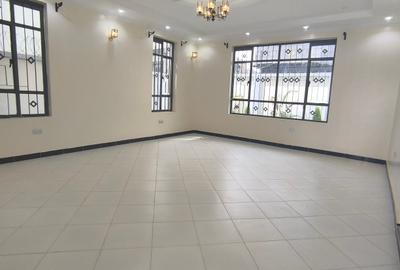 4 Bed House with En Suite in Syokimau - 3