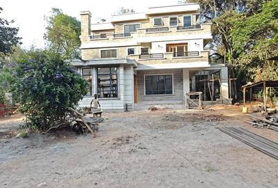 9 Bed Villa with En Suite in Karen - 4