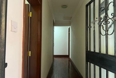 3 Bed Apartment with Gym in Thigiri