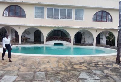 4 Bed House with En Suite at Watamu - 3