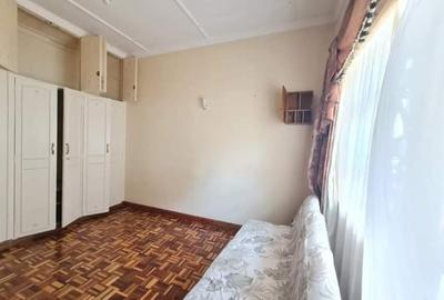 4 Bed House with En Suite in Spring Valley