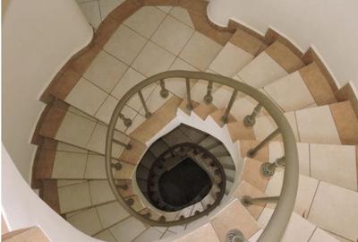 4,000 ft² Office with Backup Generator at Riverside Drive - 3