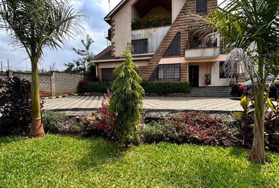 4 Bed House with En Suite in Kiambu Road