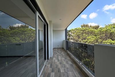 2 Bed Apartment with En Suite at Riverside Drive