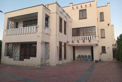 5 Bed House with Garden at Utange