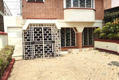 4 Bed House with En Suite at Waiyaki Way