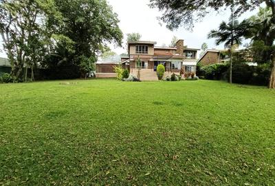 5 Bed House with En Suite in Gigiri