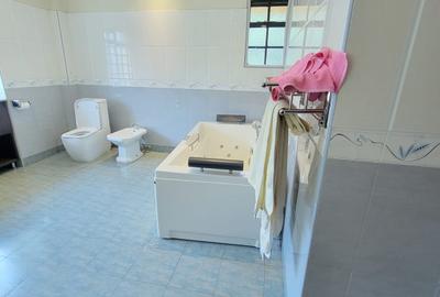 4 Bed Villa with En Suite in Kileleshwa