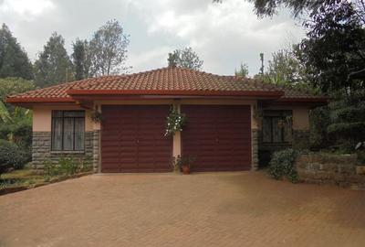 4 Bed House with En Suite at Rosslyn Lone Tree Estate Road