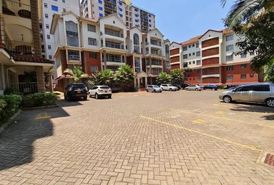 3 Bed Apartment with En Suite in Kilimani