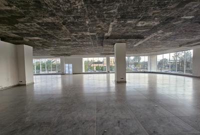 5,598 ft² Office with Parking in Karen - 3