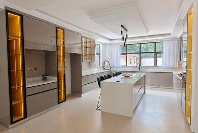 5 Bed House with En Suite in Karen - 3