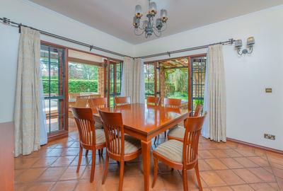 3 Bed House with En Suite in Ridgeways