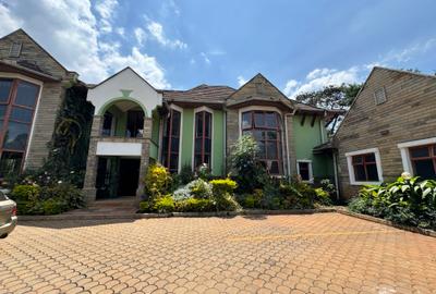 5 Bed Townhouse with En Suite in Runda