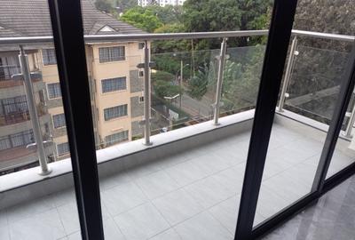 1 Bed Apartment with En Suite at Mandara Rd