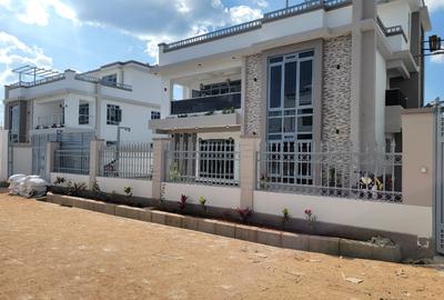 5 Bed House with En Suite at Kimbo Mugutha