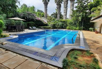 4 Bed Villa with En Suite in Lavington - 2
