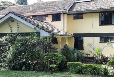 5 Bed House with Staff Quarters in Nyari