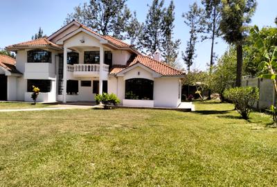 5 Bed House with En Suite in Runda