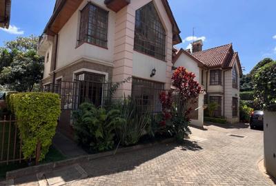 4 Bed Townhouse with En Suite in Lavington
