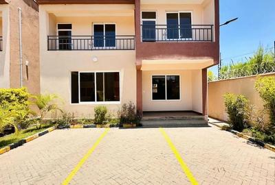 4 Bed House with En Suite at Syokimau