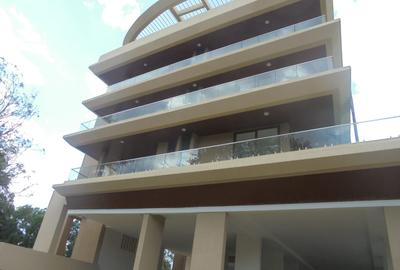 2 Bed Apartment with En Suite at Peponi Rd