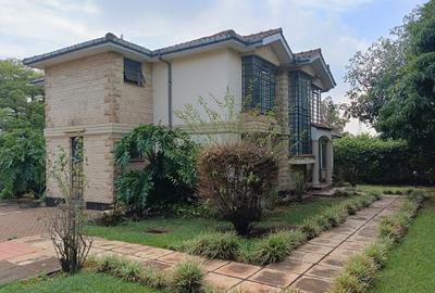 4 Bed Townhouse with En Suite at Redhill - 2