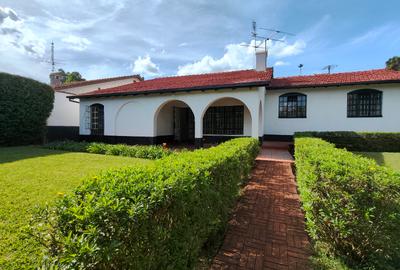 4 Bed House with En Suite at Loresho - 3