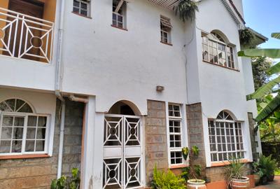4 Bed Townhouse with En Suite in Lavington