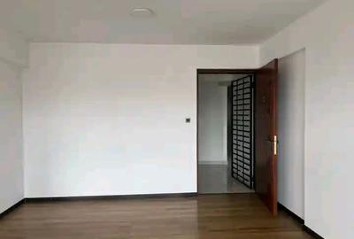 3 Bed Apartment with En Suite at Parklands - 2