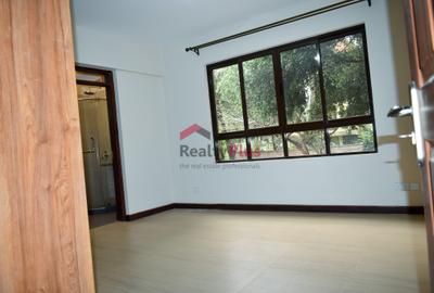 3 Bed Apartment with En Suite in Kileleshwa