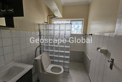 4 Bed House with En Suite in Gigiri - 2