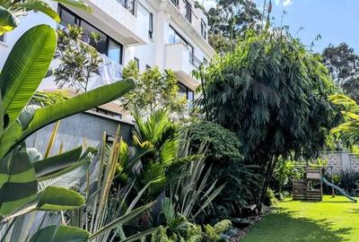 Serviced 2 Bed Apartment with En Suite at Old Kitisuru
