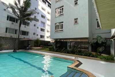 3 Bed Apartment with En Suite in Westlands Area - 2