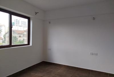 3 Bed Apartment with En Suite in Westlands Area - 4