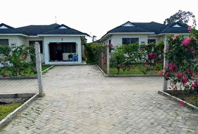 3 Bed Townhouse with En Suite at Bamburi - 2