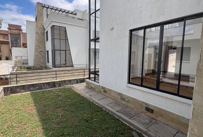 5 Bed Townhouse with En Suite at Lavington Maji Mazuri - 4