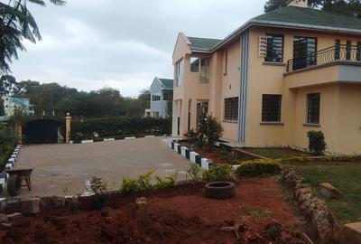 4 Bed House with En Suite in Karen - 2