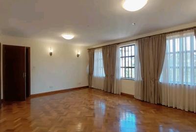 5 Bed House with En Suite in Thigiri